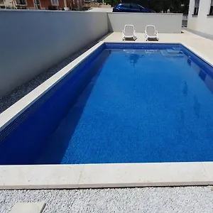 apartments-elite.hotels-in-trogir.com/