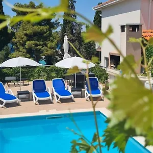 apartments-villa-natali.splithotels.org/