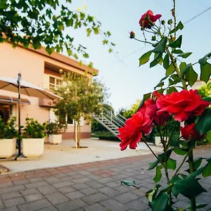 apartment-relja-zadar-23000.hotelinzadar.com/